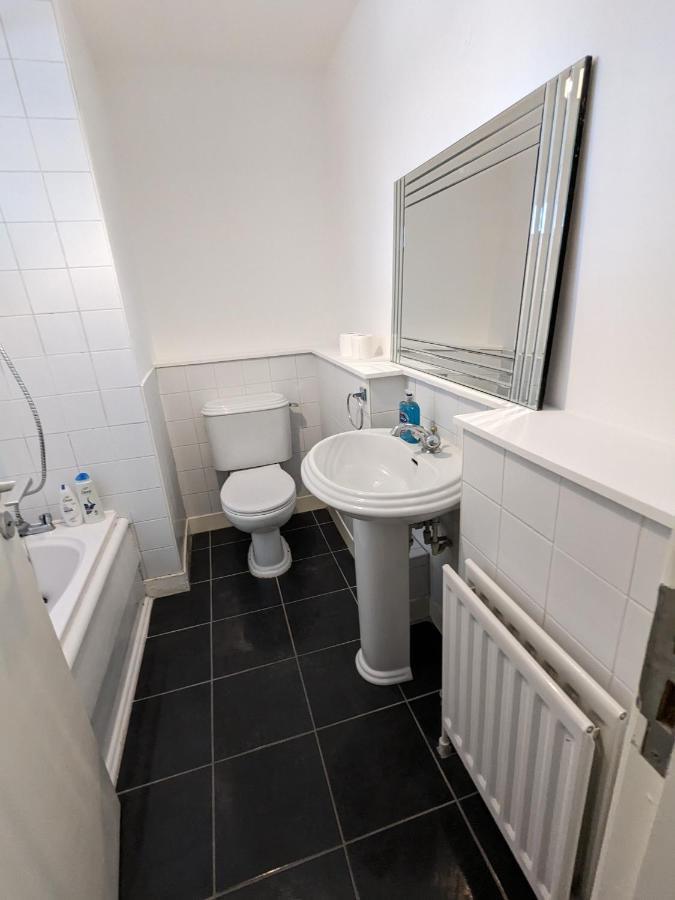 Best Location In Belfast! Free Parking Экстерьер фото