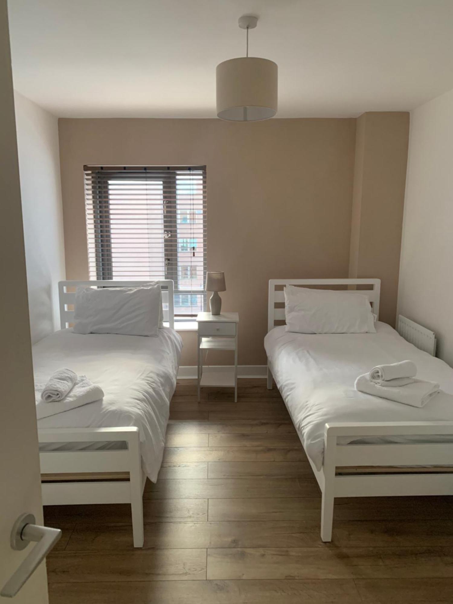 Best Location In Belfast! Free Parking Экстерьер фото
